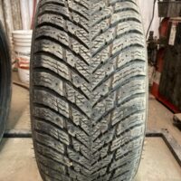 1 pneu(s) HIVER usagé(s) Nokian 205/50R17  10/32