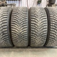 4 pneu(s) HIVER usagé(s) Kumho 225/50R18  9/32 et 10/32 clouté(s)