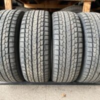 4 pneu(s) HIVER usagé(s) Yokohama 245/60R18  8/32 et 9/32   Ice Guard